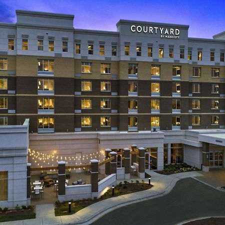 Courtyard By Marriott Raleigh Cary/Parkside Town Commons Hotel Exterior photo